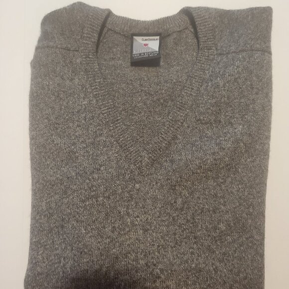 Clan Douglas 100% Scotland Cashmere Sweater | S | Gray | NWOT | Heavyweight - Picture 2 of 3